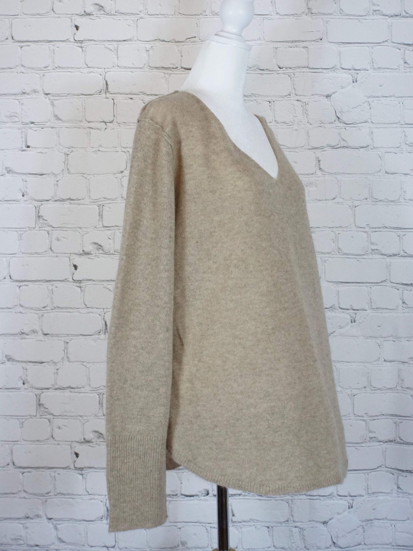 Goode Rider Must Have Cashmere Sweater Size L