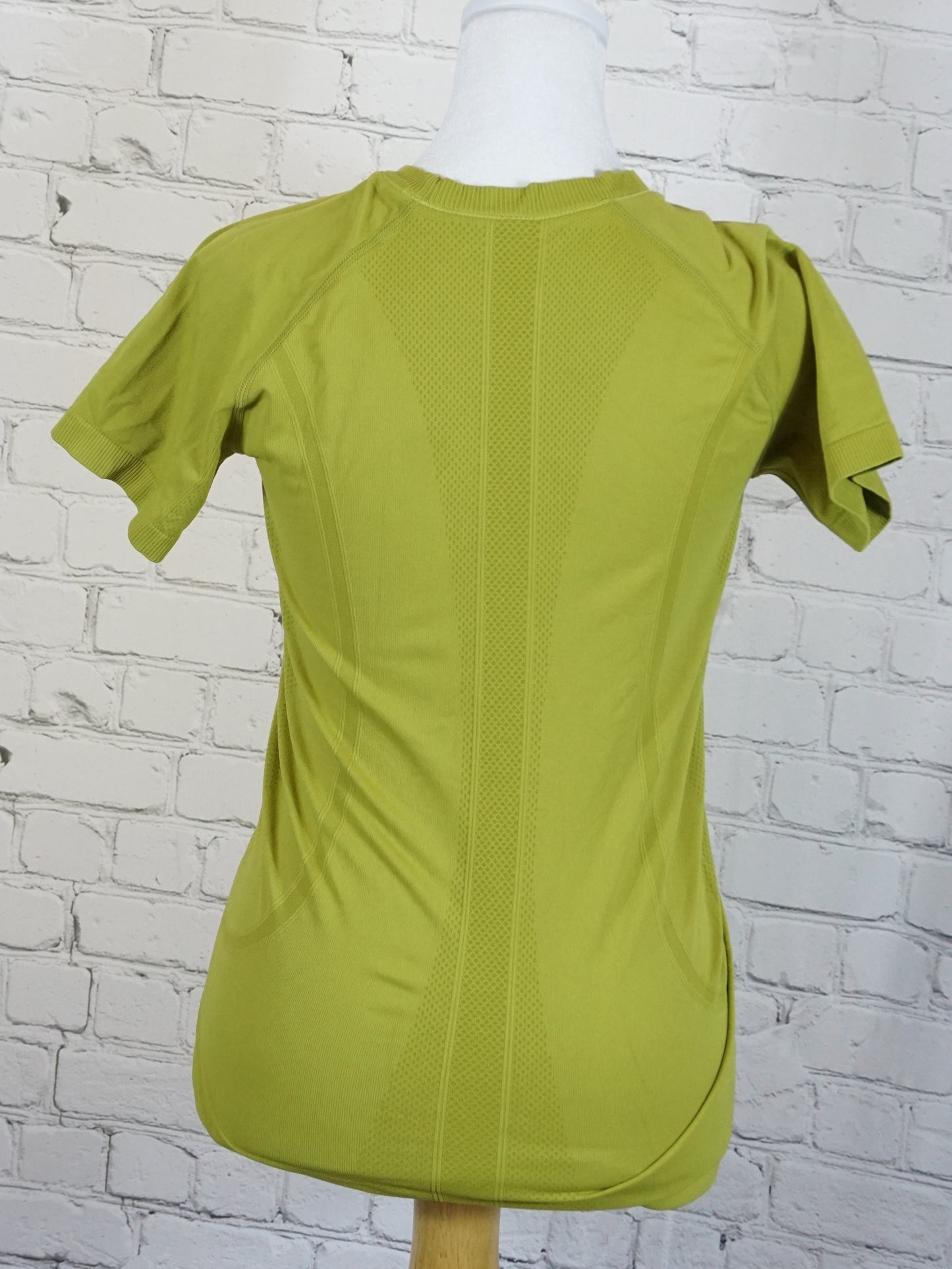 Seamless Short Sleeve Sun Shirt